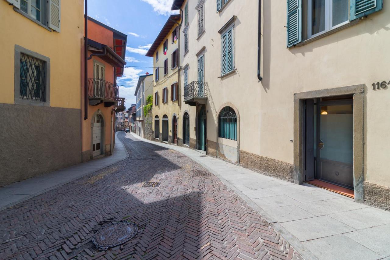 Bergamo Art - Porta Agostino Apartment Luaran gambar
